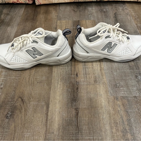 Size 8 - New Balance Women's 623 Casual Comfort Cross Trainer - Picture 3 of 8